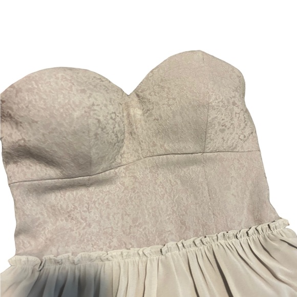 GUESS Light Beige Strapless Lace Peplum Formal Cocktail Mini Dress-Size 4 - Picture 6 of 15